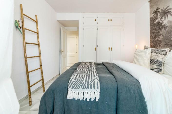 Image No.24-2 Bed Apartment for sale