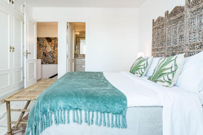 Image No.31-2 Bed Apartment for sale