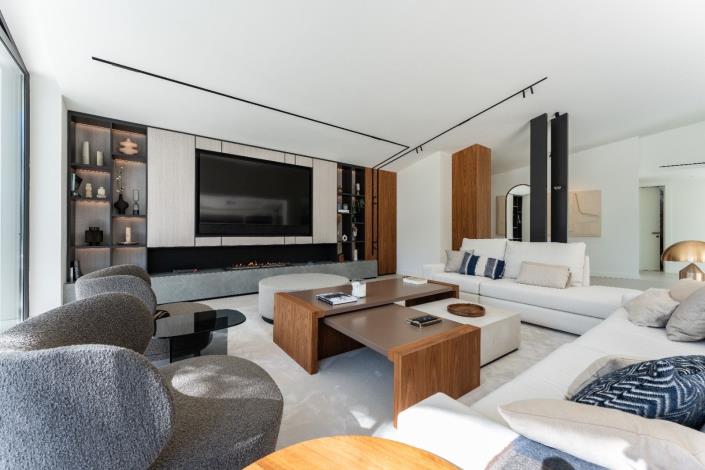 Image No.7-5 Bed Villa for sale