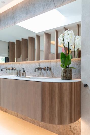 Image No.27-5 Bed Villa for sale