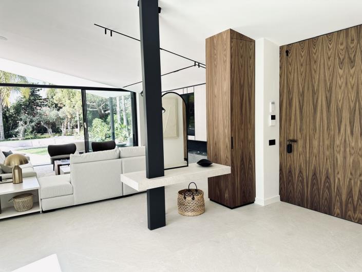 Image No.44-5 Bed Villa for sale