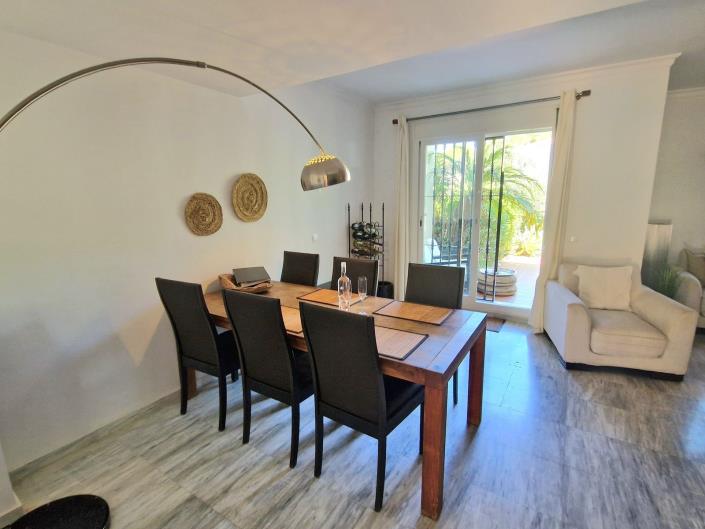 Image No.9-3 Bed House for sale