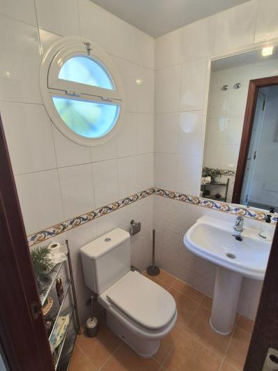 Image No.16-3 Bed House for sale