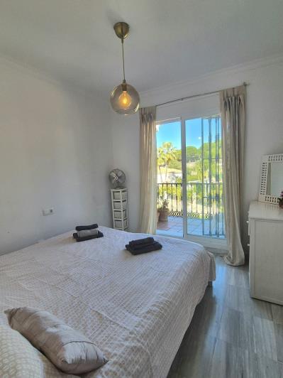 Image No.24-3 Bed House for sale