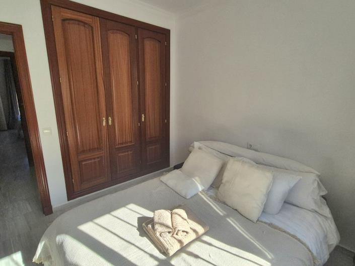 Image No.29-3 Bed House for sale