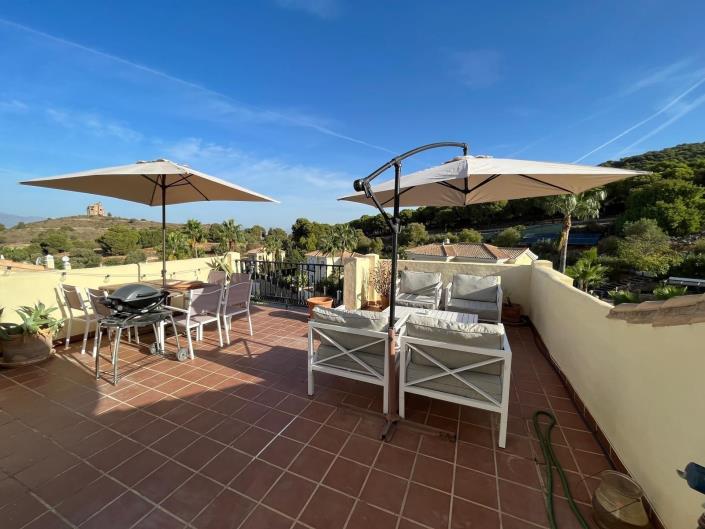 Image No.32-3 Bed House for sale