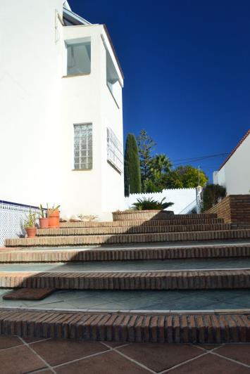 Image No.53-6 Bed Villa / Detached for sale