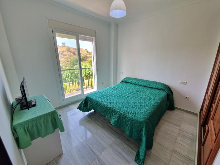 Image No.17-2 Bed Apartment for sale