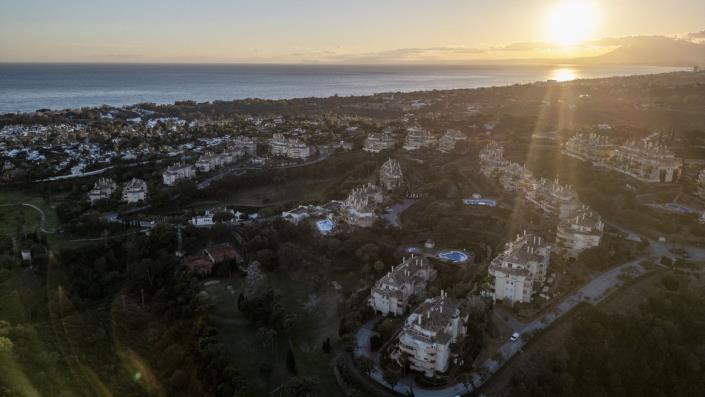 Image No.30-Appartement de 2 chambres à vendre à Elviria