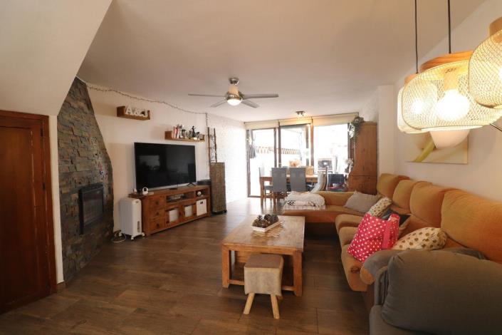 Image No.4-3 Bed Townhouse for sale