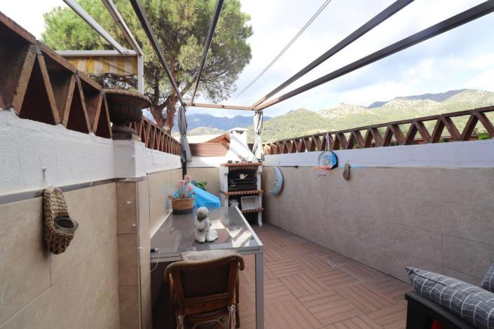 Image No.6-3 Bed Townhouse for sale