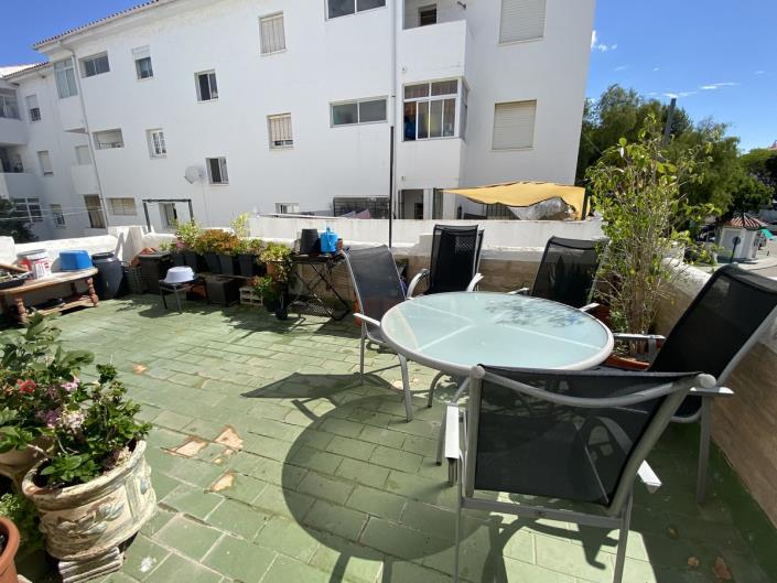 Image No.20-3 Bed Apartment for sale