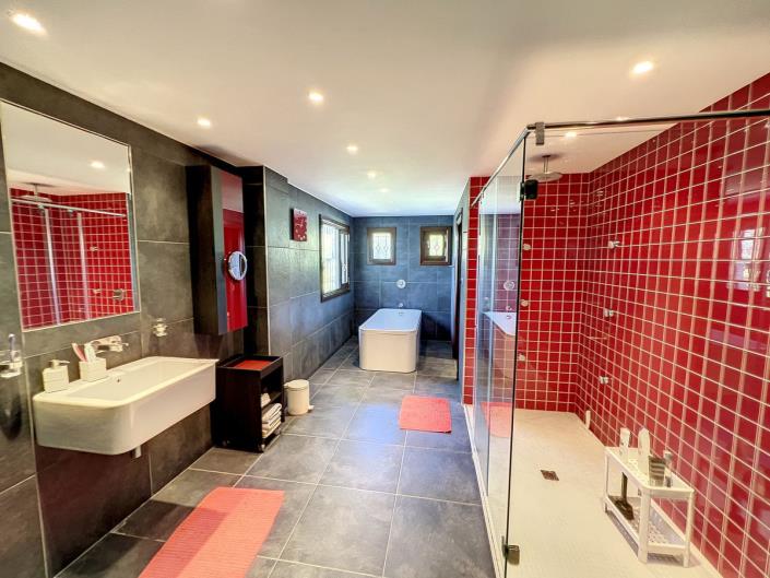 Image No.23-4 Bed Villa for sale