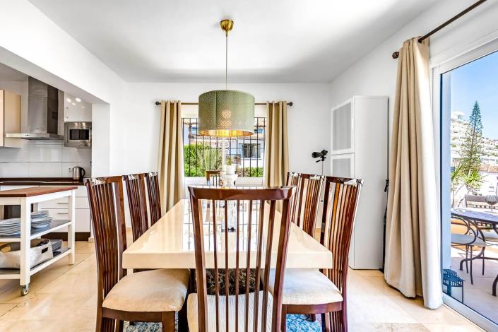 Image No.4-4 Bed Villa / Detached for sale