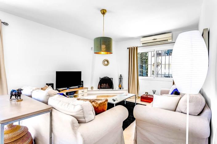 Image No.12-4 Bed Villa / Detached for sale