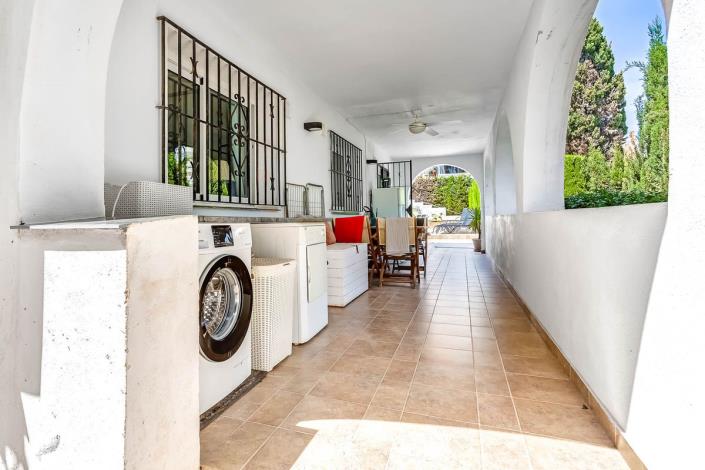 Image No.33-4 Bed Villa / Detached for sale