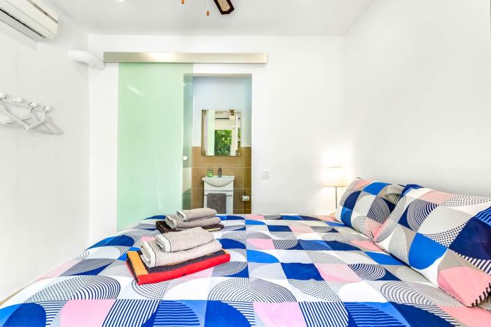 Image No.34-4 Bed Villa / Detached for sale