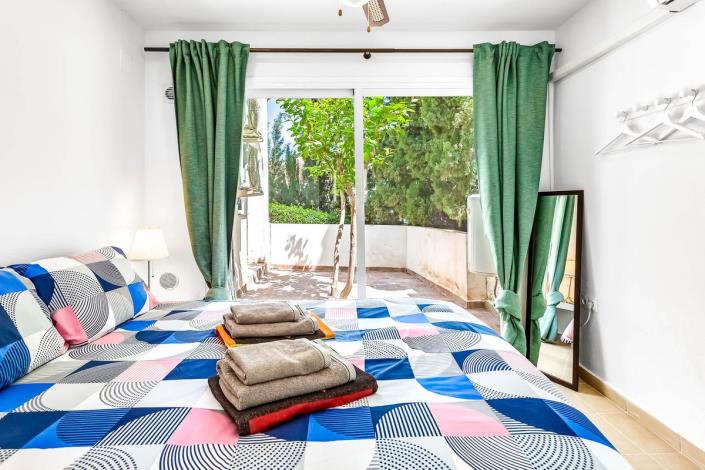 Image No.37-4 Bed Villa / Detached for sale