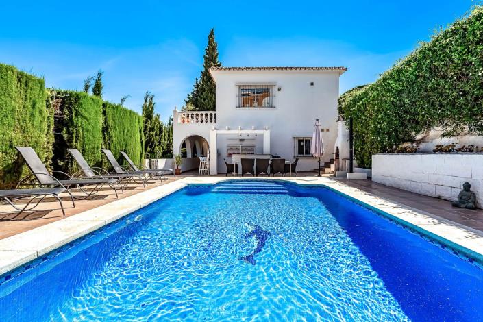 Image No.42-4 Bed Villa / Detached for sale