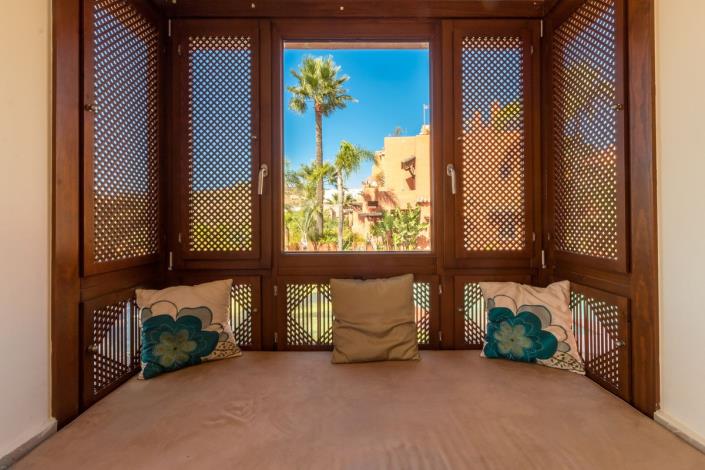 Image No.7-4 Bed Townhouse for sale