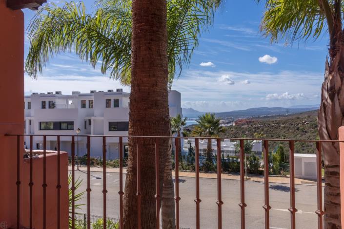 Image No.13-4 Bed Townhouse for sale