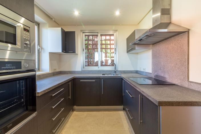 Image No.15-4 Bed Townhouse for sale