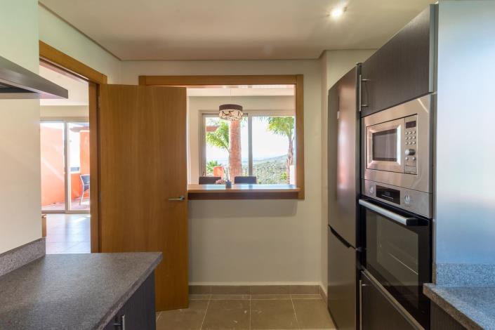 Image No.17-4 Bed Townhouse for sale