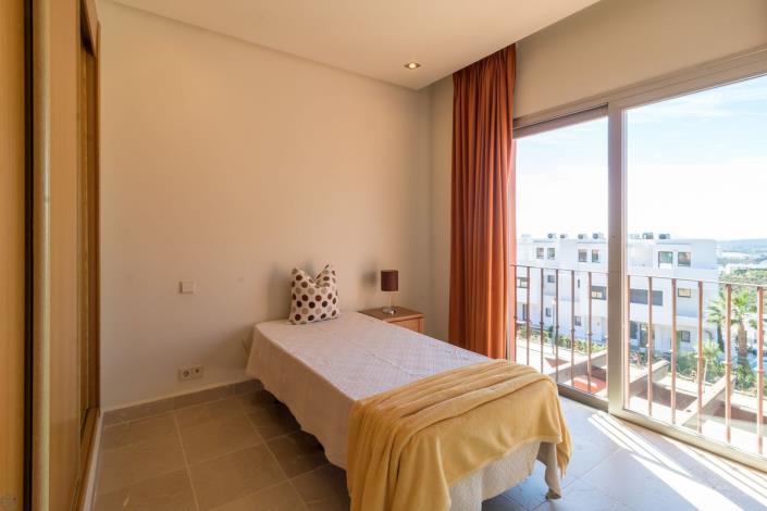 Image No.25-4 Bed Townhouse for sale