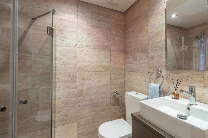 Image No.28-4 Bed Townhouse for sale