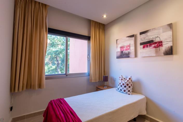 Image No.29-4 Bed Townhouse for sale