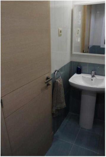 Image No.9-5 Bed House for sale