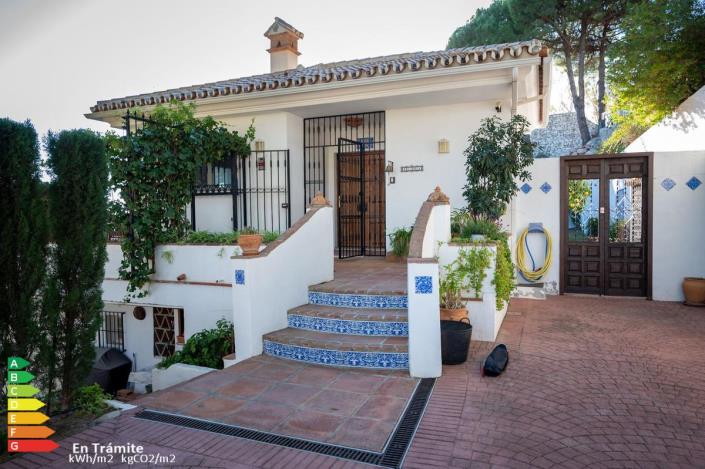 Image No.1-Villa de 5 chambres à vendre à Valtocado