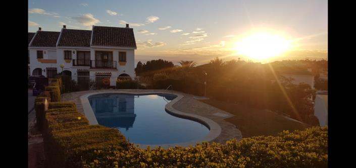 Image No.49-4 Bed Townhouse for sale