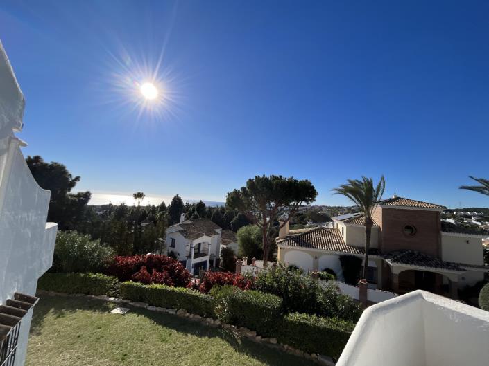 Image No.2-4 Bed Townhouse for sale