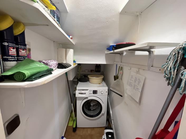 Image No.13-4 Bed Townhouse for sale