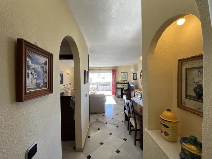 Image No.14-4 Bed Townhouse for sale