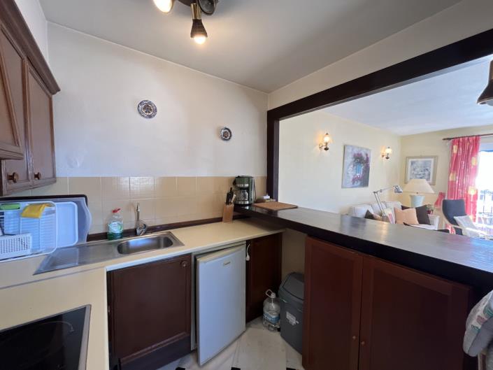 Image No.16-4 Bed Townhouse for sale