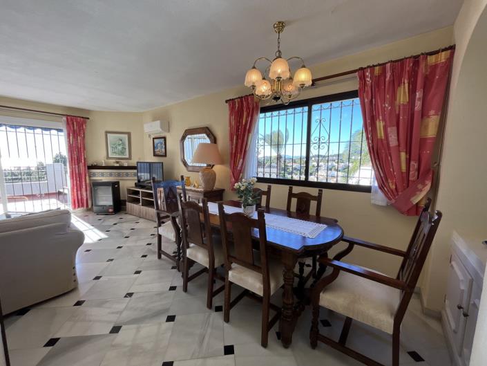 Image No.19-4 Bed Townhouse for sale