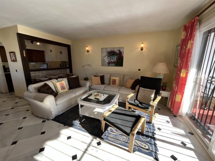 Image No.23-4 Bed Townhouse for sale