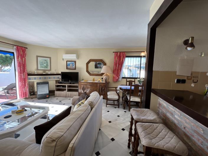 Image No.25-4 Bed Townhouse for sale