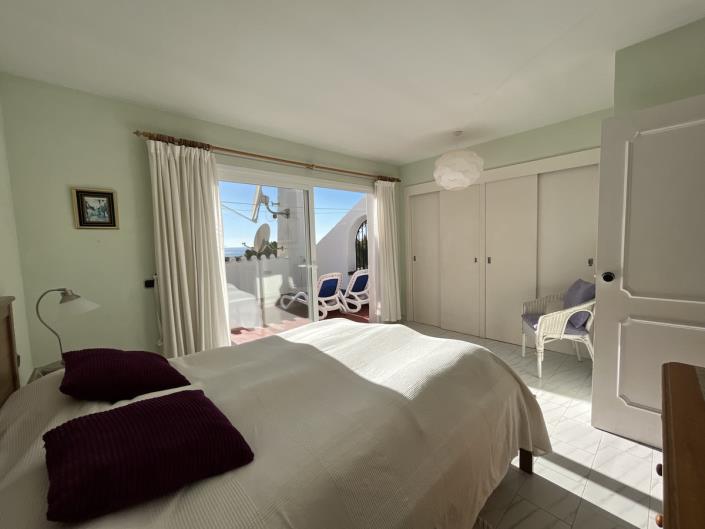 Image No.36-4 Bed Townhouse for sale