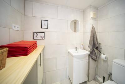 Image No.10-2 Bed Apartment for sale