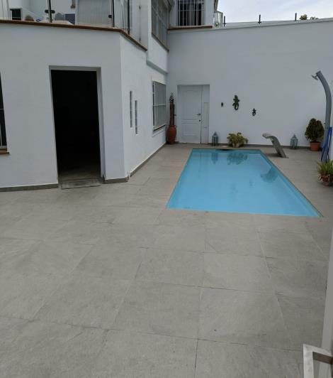 Image No.1-Villa de 4 chambres à vendre à San Pedro de Alcantara