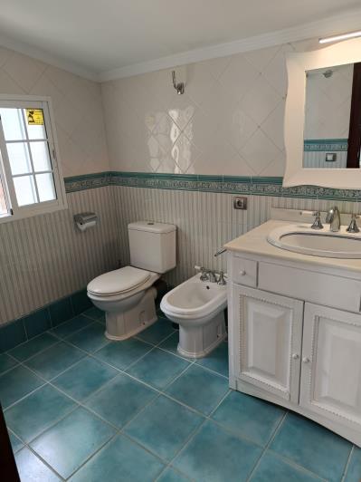 Image No.12-4 Bed Villa for sale