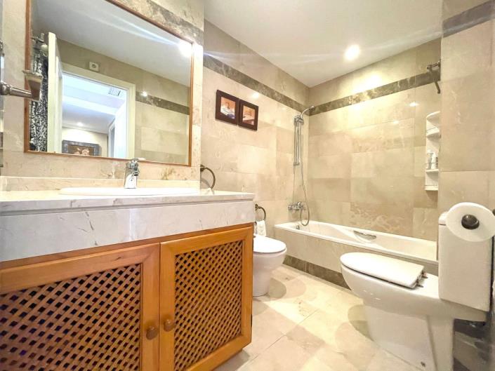 Image No.11-2 Bed Apartment for sale