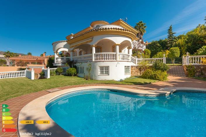 Image No.1-4 Bed Villa for sale