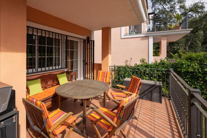 Image No.3-5 Bed Villa for sale