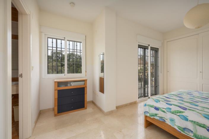 Image No.11-5 Bed Villa for sale