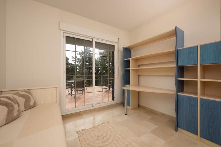 Image No.14-5 Bed Villa for sale