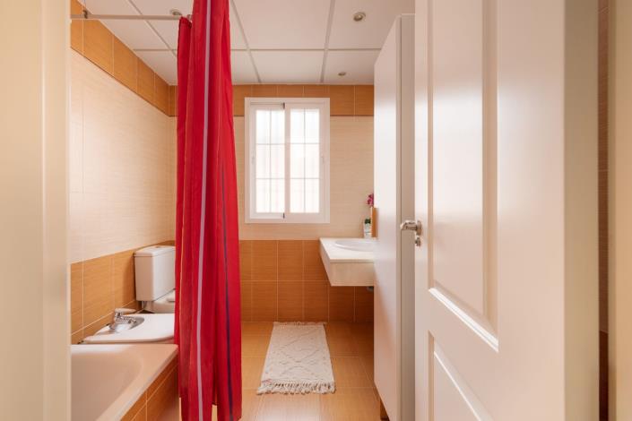 Image No.15-5 Bed Villa for sale